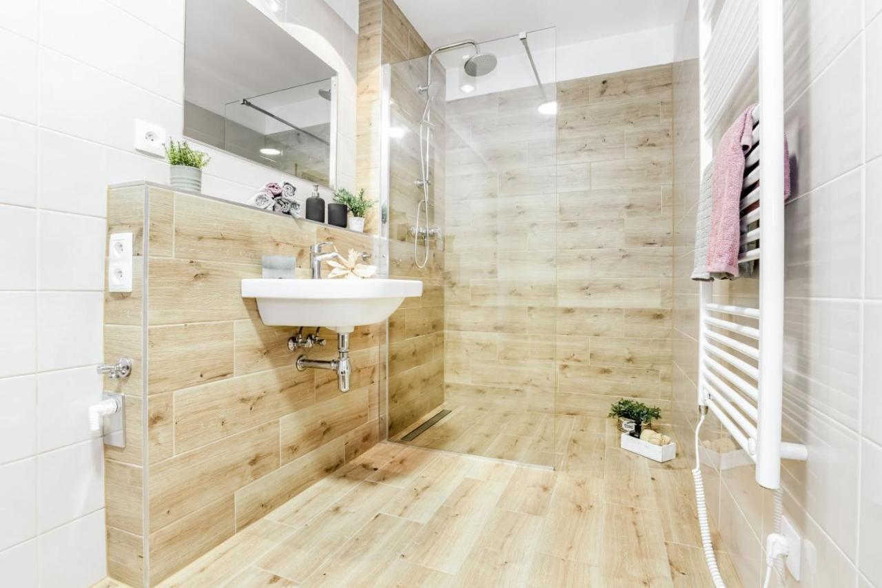 Apartmány Karlovy Dvory Horní Planá Esterno foto
