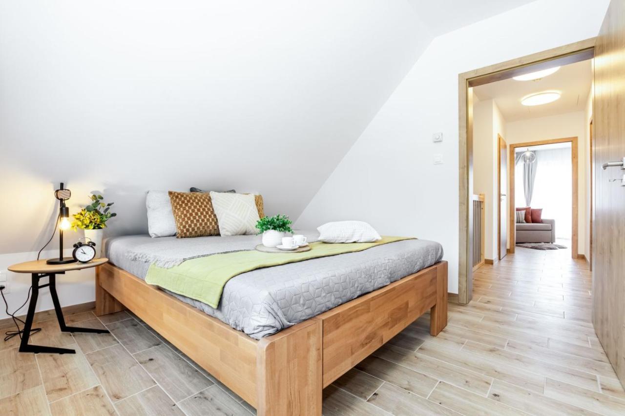 Apartmány Karlovy Dvory Horní Planá Esterno foto