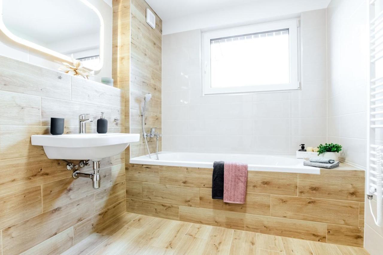 Apartmány Karlovy Dvory Horní Planá Esterno foto