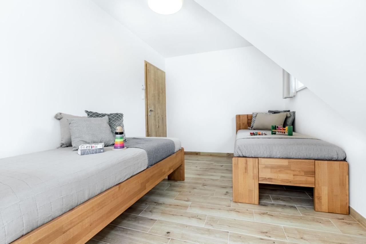 Apartmány Karlovy Dvory Horní Planá Esterno foto