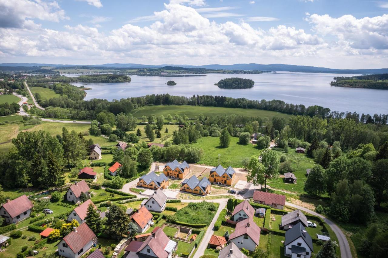 Apartmány Karlovy Dvory Horní Planá Esterno foto