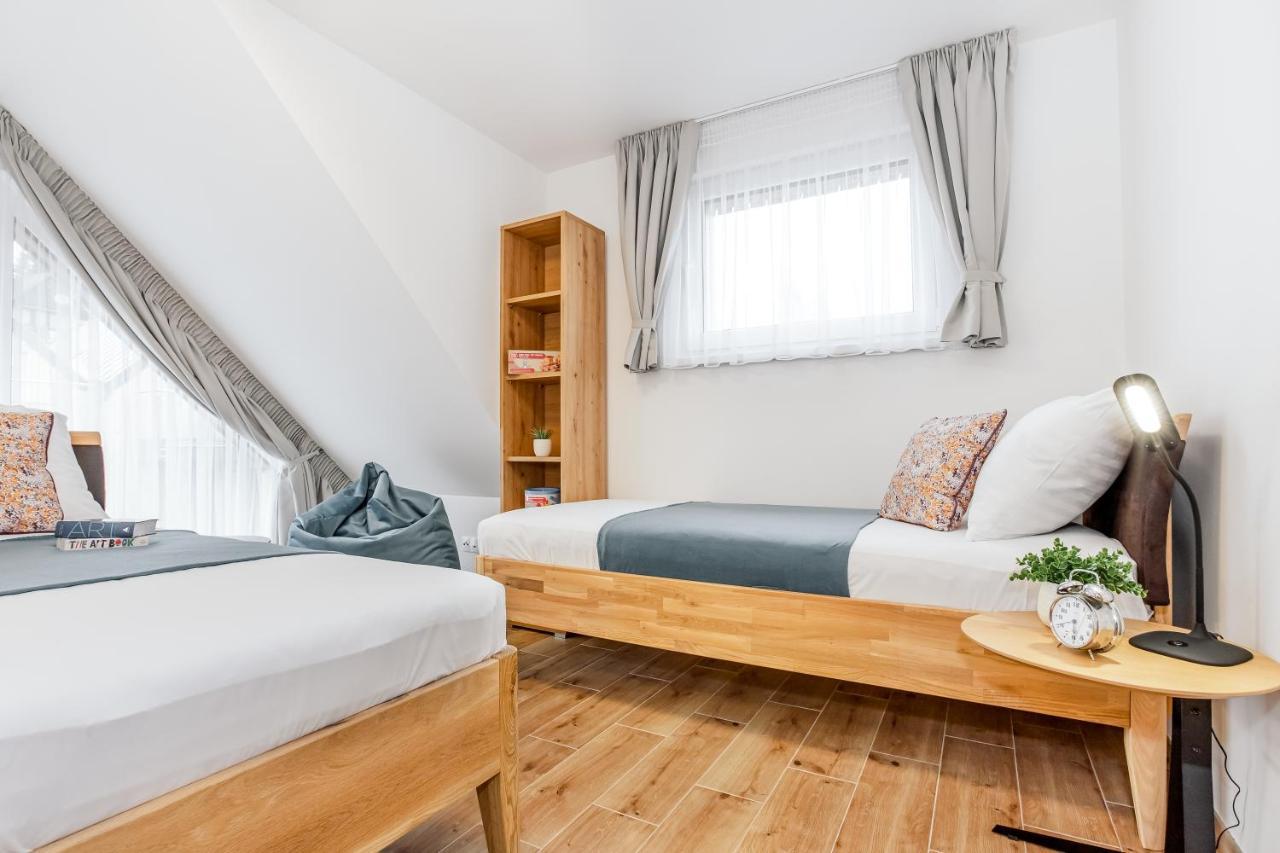 Apartmány Karlovy Dvory Horní Planá Esterno foto