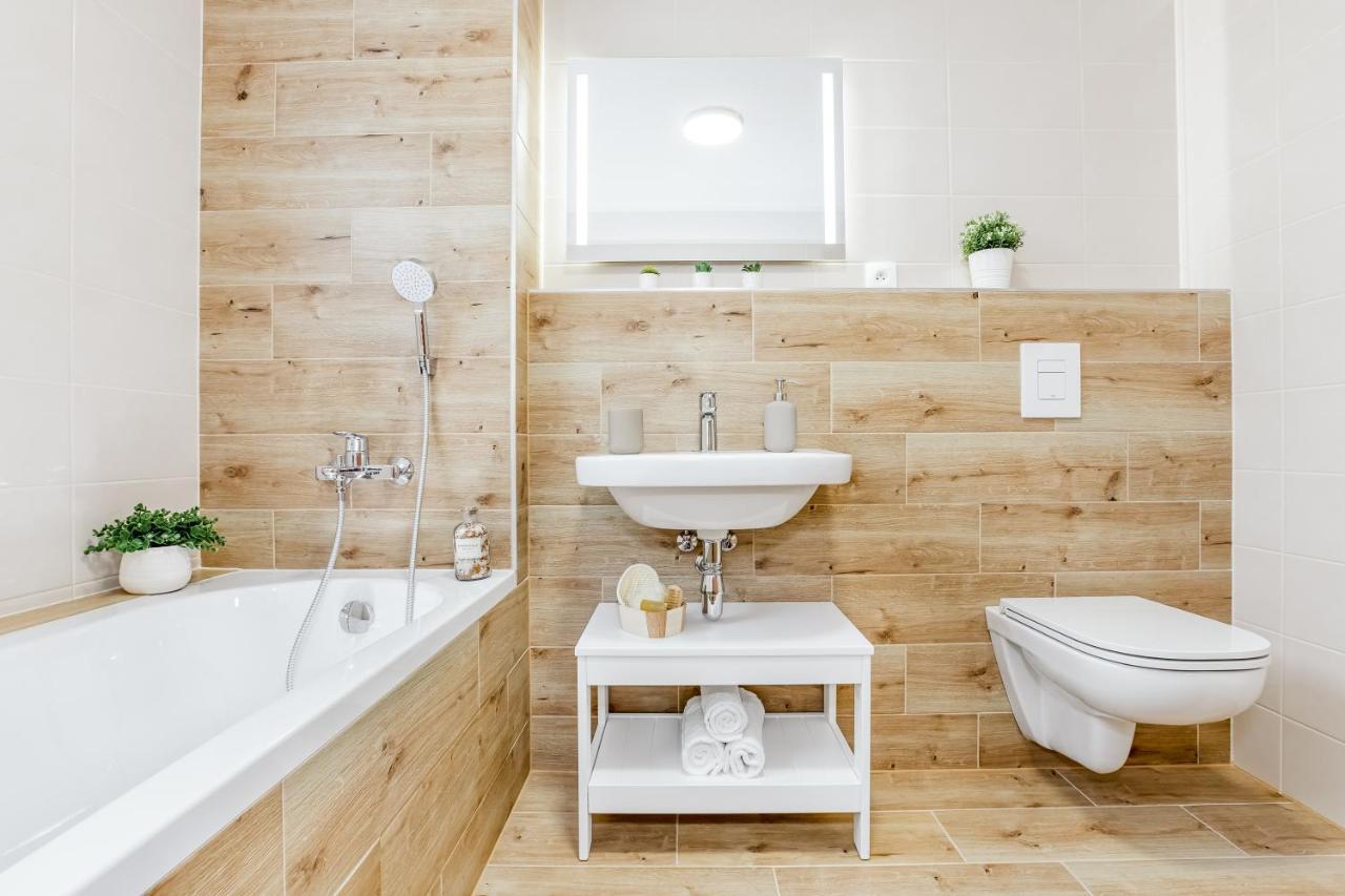 Apartmány Karlovy Dvory Horní Planá Esterno foto