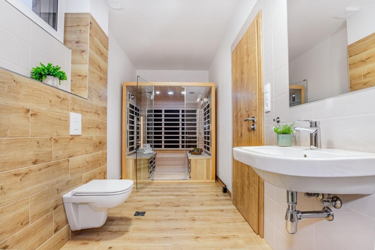 Apartmány Karlovy Dvory Horní Planá Esterno foto